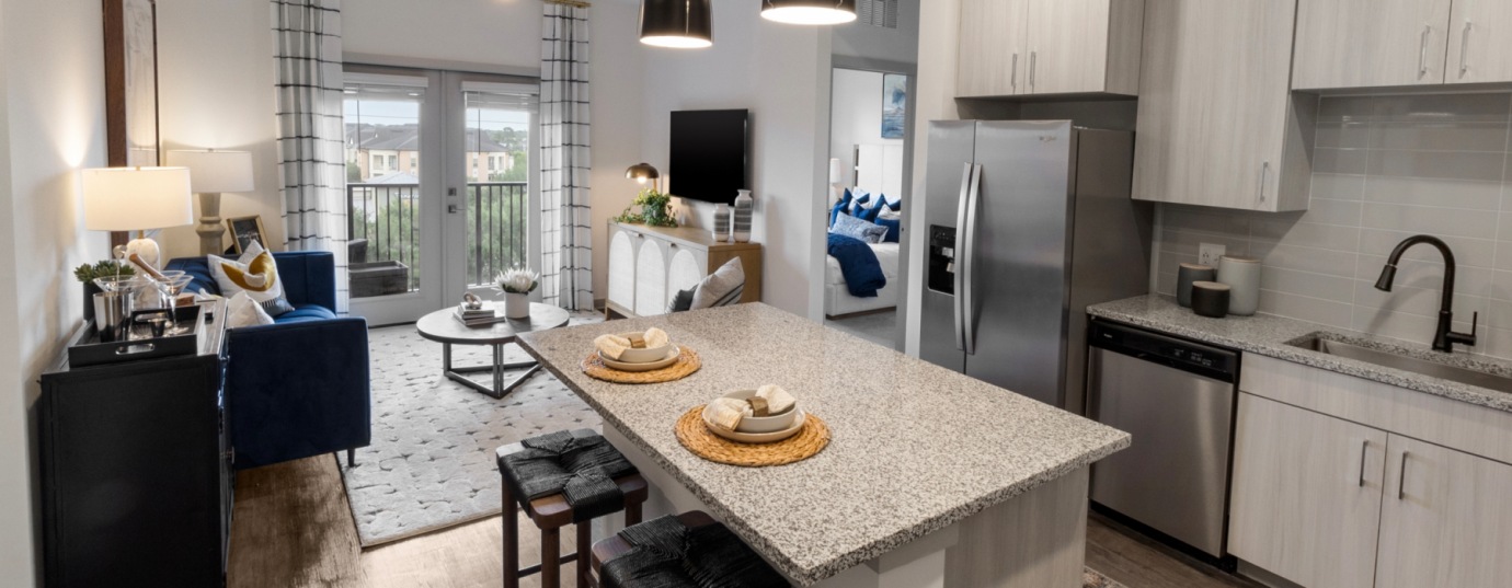 Available 1, or 2 bedroom apartments in Oviedo, FL The Ellington at